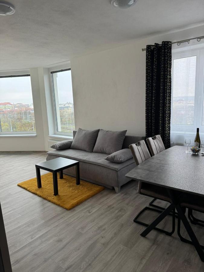 Sky Apartments 506 Plzeň Buitenkant foto